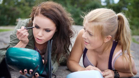 Post image for Sisko tahtoisin jäädä on harvinainen suomalaiselokuva: Lue arvio
