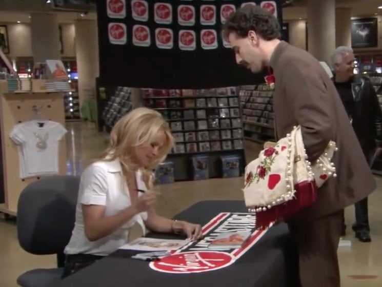 Teresa voi suihin tyttö yrittää ottaa iso kalu