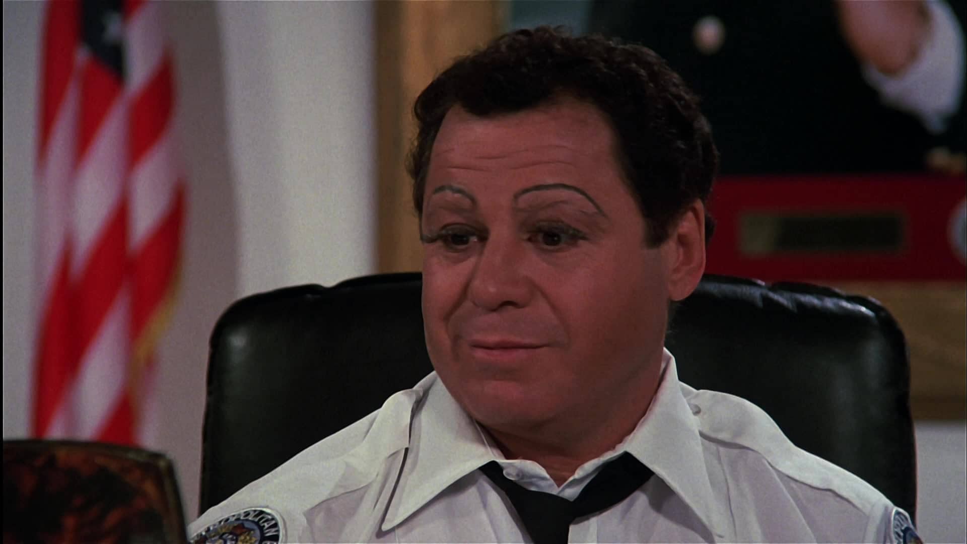 Poliisiopistoista tuttu Art Metrano on kuollut 84vuotiaana Episodi.fi