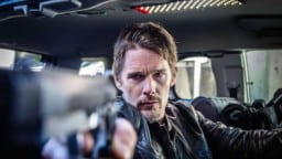 Nyt suoratoistona: Ethan Hawke -scifitoimintaa uskomattomalla lähtökohdalla – jo kerran kuollut taistelee aikaa vastaan