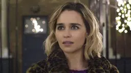 Nyt suoratoistona: Emilia Clarken tunnelmallinen joululeffa – Clarken iholla vilahtaa viittaus Game of Thronesiin