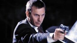 Kevin Costner vei kaiken huomion illan leffan julisteessa – tarjolla viihdettä 90-luvulta