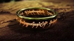 Viihtymisasemat toimintakuntoon! Kaikkien aikojen fantasiatrilogia esitetään tänään putkeen TV:stä