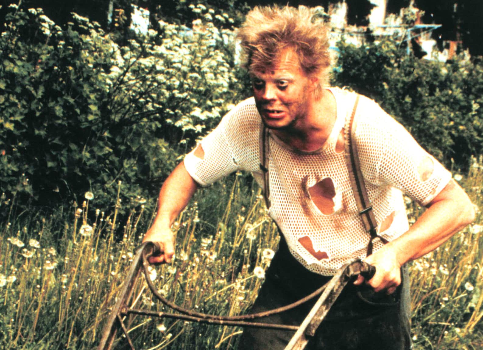 vesa-matti-loiri-uuno-turhapuro-muuttaa-maalle.jpg