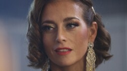 Tänään tv:ssä: ”Iina Kuustonen on huippu!” – Neljän tähden komedia vuodelta 2022