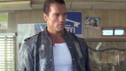 Tänään tv:ssä: Schwarzenegger teki vuonna 1986 mainion toimintaelokuvan, joka sai Suomessa kummallisen nimen