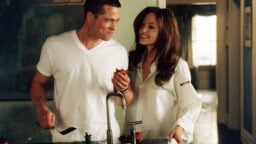 Tänään tv:ssä: Brad Pitt ja Angelina Jolie vuoden 2005 jännärissä – ”Seksikkyyttä, huumoria ja itseironiaa”