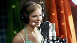 Tänään tv:ssä: Neljän tähden kotimainen elokuva vuodelta 2005 – Pääosissa nuoret Pamela Tola ja Samuli Vauramo