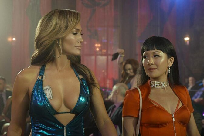 Jennifer Lopez ja Constance Wu elokuvassa Hustlers (2019).
