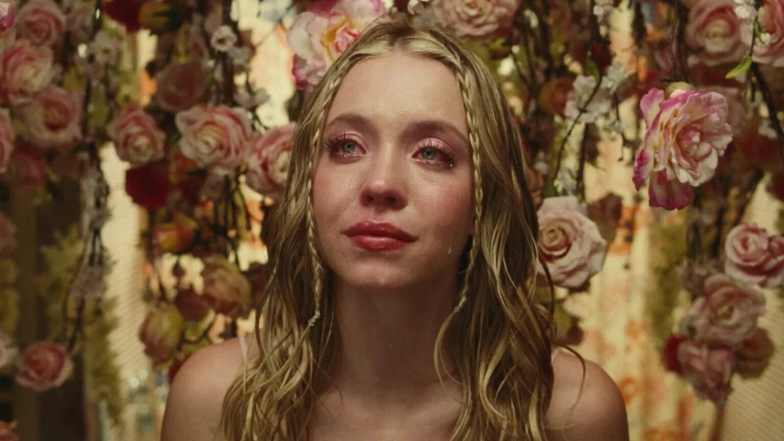 Sydney Sweeney kiusoittele Euphorian uuden kauden K-18-jutuilla ...