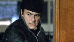 Tänään tv:ssä: Vuoden 1968 rikoselokuva on kestänyt hyvin aikaa – Tony Curtis tekee vaikuttavan roolisuorituksen