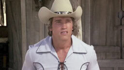 Tiesitkö? Arnold Schwarzenegger tähditti 1970-luvulla länkkäriä jonka arvosana on 0%