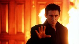 Nyt Netflixissä: Kauhumysteeri vuodelta 1999 – liippaa läheltä Gabriel Byrnen aiempaa uratavoitetta