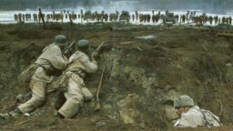 Suomalaisen mestariteoksen vaikuttavin versio – viisituntinen sotaelokuva, joka koskettaa syvältä