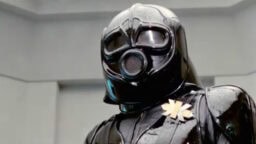 Kulttihetki: Ilmaiskatselussa häpeilemätön Star Wars -kopio – James Bond -elokuvatähtien scifi-kummajainen