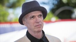 Hollywood-ikoni on kuollut 74-vuotiaana – Tuli tunnetuksi sarjamurhaajan roolista