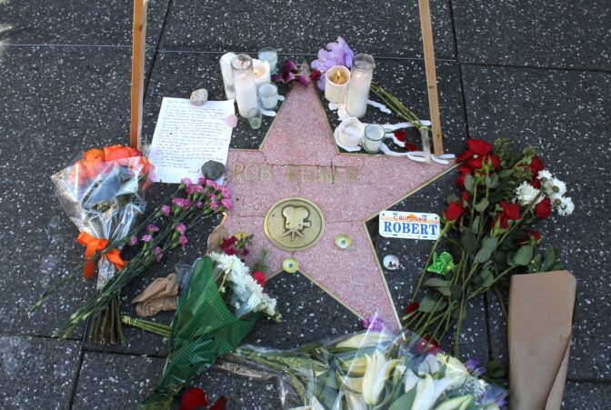 Conan O’Brien puhuu viimein Rob ja Michele Reinerin kuolemasta: ”Sitä on edelleen vaikea ymmärtää”