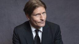 Näyttelijä Crispin Glover sai syytteen – ”Hän piti minua seksiorjanaan”