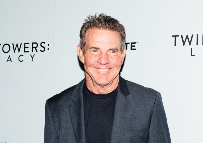 Dennis Quaid sanoo, että Hollywood on liian vasemmalla ja ylistää Trumpia: ”Hän on aito”