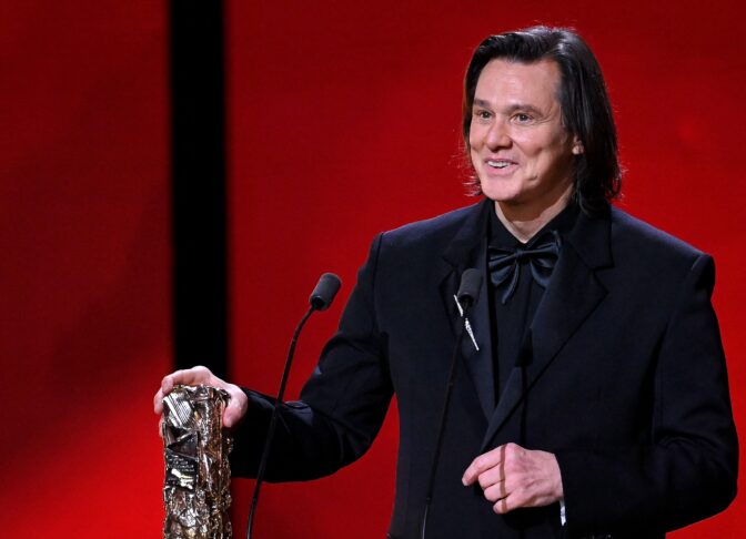 Jim Carrey pokasi elämäntyöpalkinnon – Teki harvinaisen julkisen esiintymisen