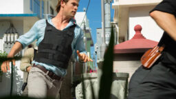 Vuoden 2015 toimintatrilleri oli megafloppi – nyt leffa on maailmanlaajuinen suoratoistohitti!