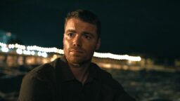 Netflixin katsotuin agenttisarja jatkuu – kolmaskin kausi on täynnä räjähtävää toimintaa