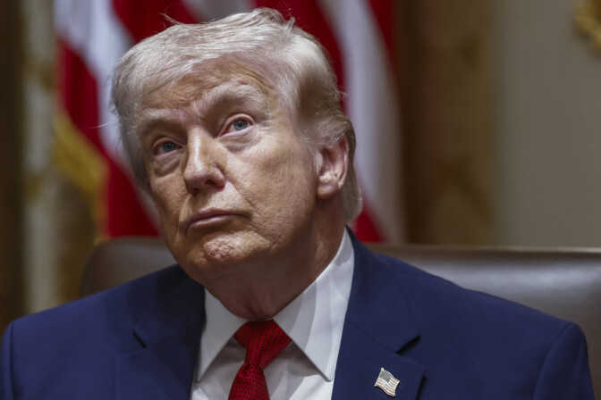 Hollywood Walk of Famella taas ilkivaltaa – tällä kertaa Donald Trumpin tähti sai osumaa