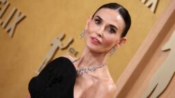 Demi Moore kanavoi Matrixia – fanit järkyttyivät kuvista