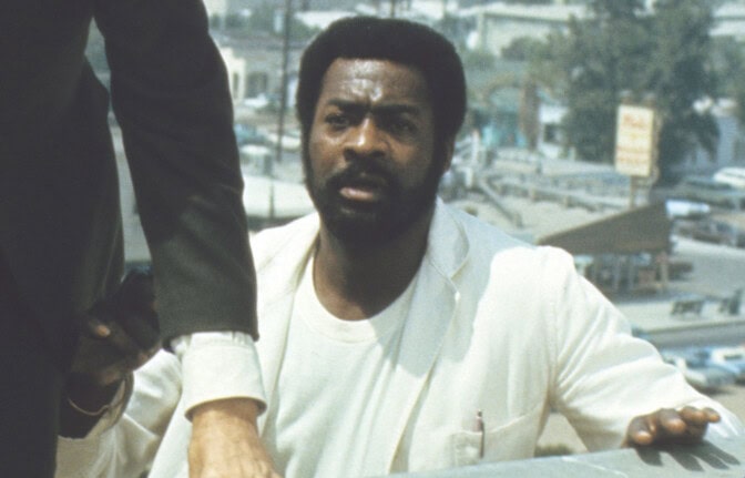 Näyttelijä Ed Bernard on kuollut 86-vuotiaana