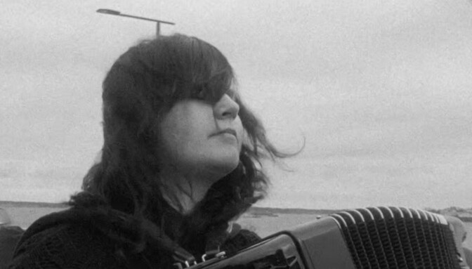 Perjantaina tuli ensi-iltaan elokuva, jonka kävi katsomassa yhdeksän ihmistä