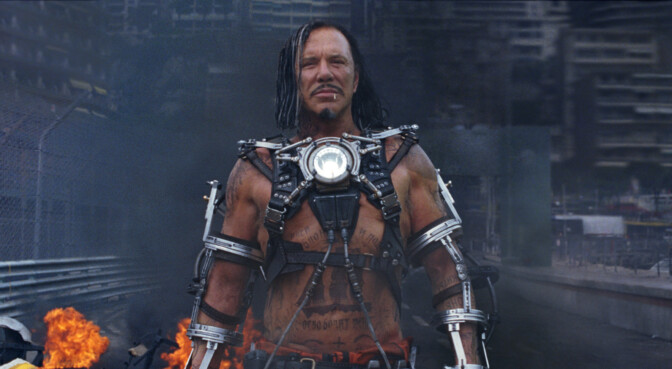 Mickey Rourke potkittiin ulos talostaan – sai yli 100 000 dollaria GoFundMe-sivun kautta