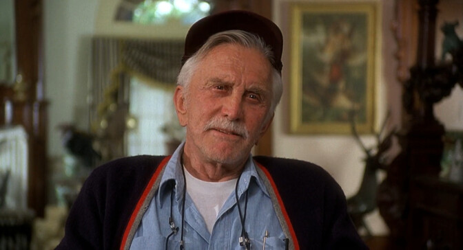 Nyt suoratoistona: Kirk Douglasin viimeinen iso rooli ennen aivohalvausta – vuoden 1994 leffassa myös Michael J. Fox