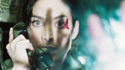 Tänään tv:ssä: Suorastaan profeetallinen tulevaisuusvisio vuodelta 1999 – Scifielokuvan moderni klassikko!