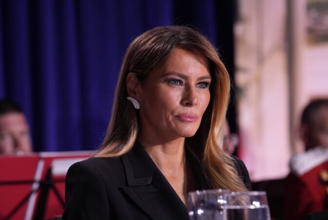 Melania Trumpin kuppi nurin – Vaatii Jimmy Kimmelille potkuja