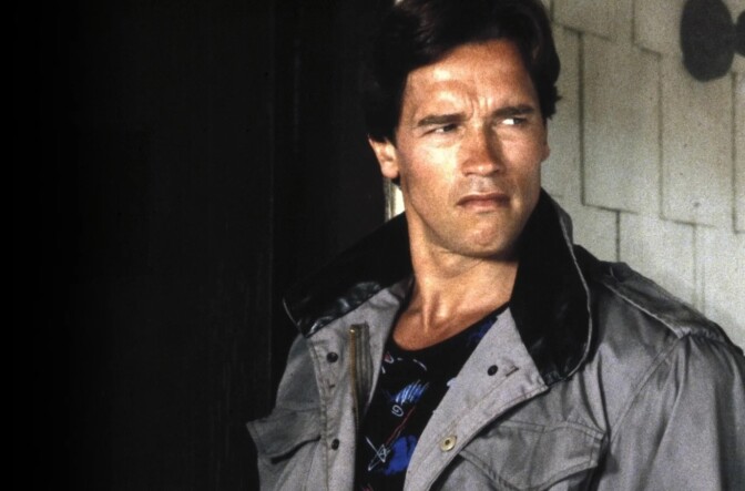 Tänään tv:ssä: Arnold Schwarzeneggerin ikonisin roolisuoritus – Eikä yhtään mainoskatkoa!