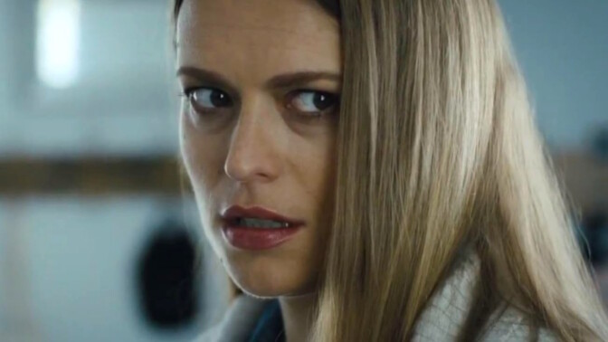 Nyt ilmaiskatselussa: Perheenäidin täydellinen romahdus – hän alkaa elää kuin koira