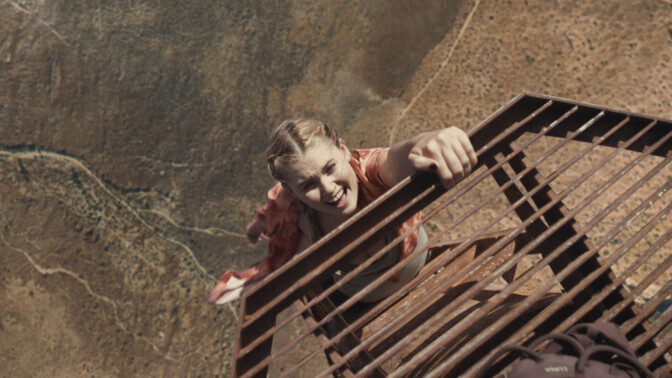 Nyt suoratoistona: 600 metrin pudotus odottaa – ystävykset jäävät jumiin kertakäyttötrillerissä