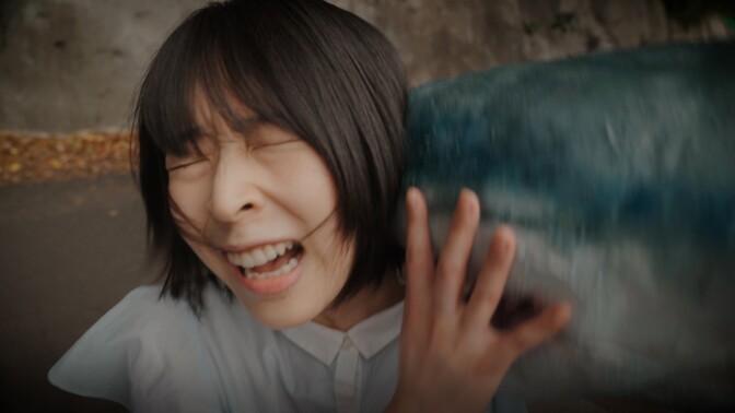 Päättömän hauska haielokuva on rantautunut kotiteatteriin!