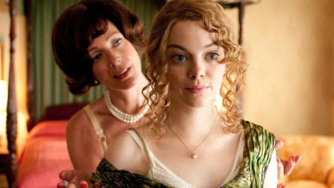 Tänään tv:ssä: Menestyselokuva vuodelta 2011 – Emma Stone vetää tähtikaartia