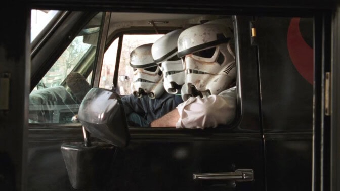 Kulttihetki: Ilmaiskatselussa Star Wars -fanien matka kohti kiellettyä katselukokemusta