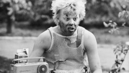 Tänään tv:ssä: Uuno Turhapuro -komedia vuodelta 1976 – Kriitikot haukkuivat tämänkin lyttyyn