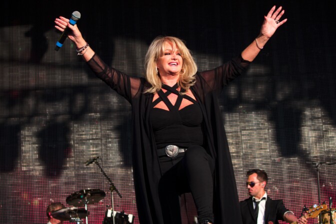 Poppi-ikoni ja laulajalegenda Bonnie Tyler on kuollut