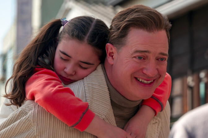 Illalla tv:ssä: Oscar-voittaja Brendan Fraser teki kummallisesta Japani-ilmiöstä elokuvan – vuoden 2025 uutuus nyt katsottavana