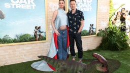 Anne Hathaway on joutunut reagoimaan väitteisiin, että hän teeskentelisi raskauttaan