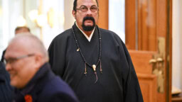 Putinin kamu Steven Seagal pulassa veroviranomaisten kanssa – miehen venäläiset pankkitilit jäädytetty