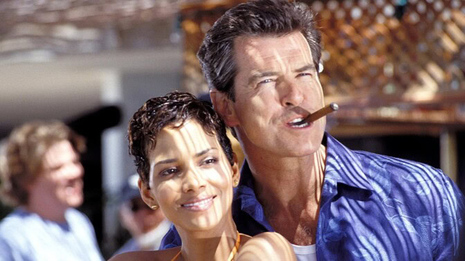 Tänään tv:ssä: Vuoden 2002 Bond-elokuvassa on naurettavia juttuja – ”Huonoin Bondini”, sanoo Pierce Brosnan