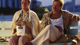 Ysärikomedian tähti ei halunnut paljastaa homouttaan tv:ssä, Robin Williams pelasti tilanteen: ”Hän suojeli minua, koska oli pyhimys”